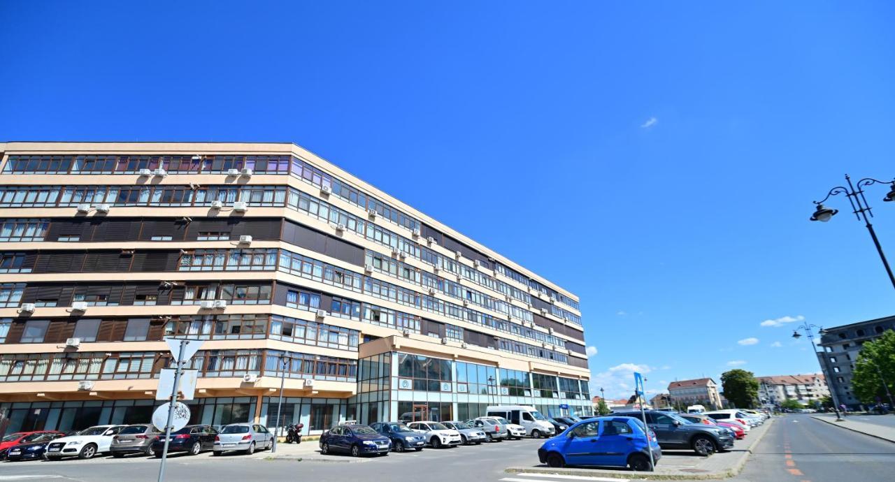 Vacation Apartment With Free Parking Сібіу Екстер'єр фото